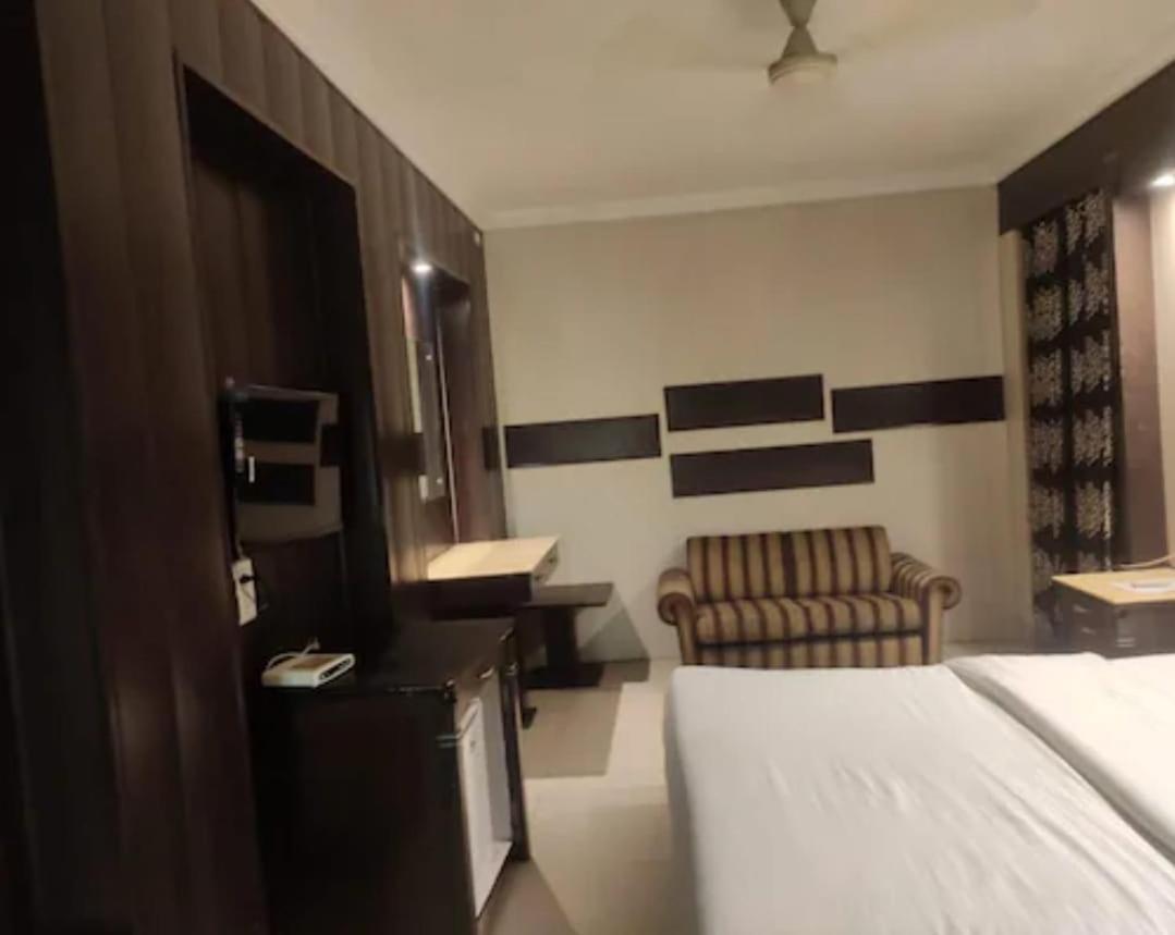 Hotel R S Residency