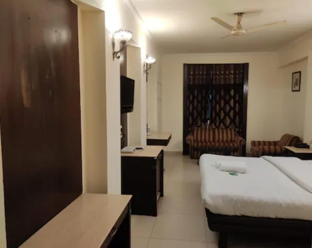 Hotel R S Residency