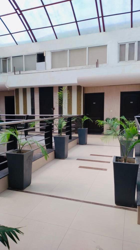 R S Residency Hotel 2*